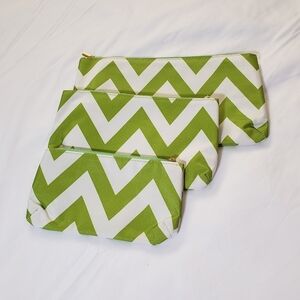 3 Zippered Makeup Toiletries Bag White Lime Green Chevron Pattern Like New